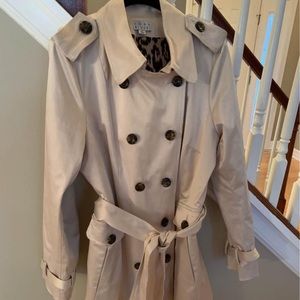 Beige Trench Coat - Joan Rivers